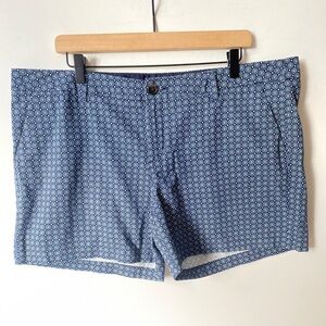 Merona blue circle printed designed Shorts, Sz 18